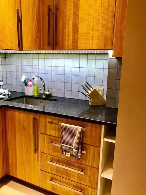 شقة Stunning 2 Bed/2Bath Flat In Heart Of Kensington لندن المظهر الخارجي الصورة